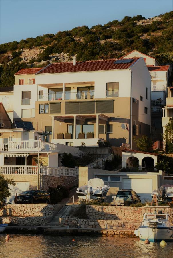 Villa Pina Tisno Exterior foto